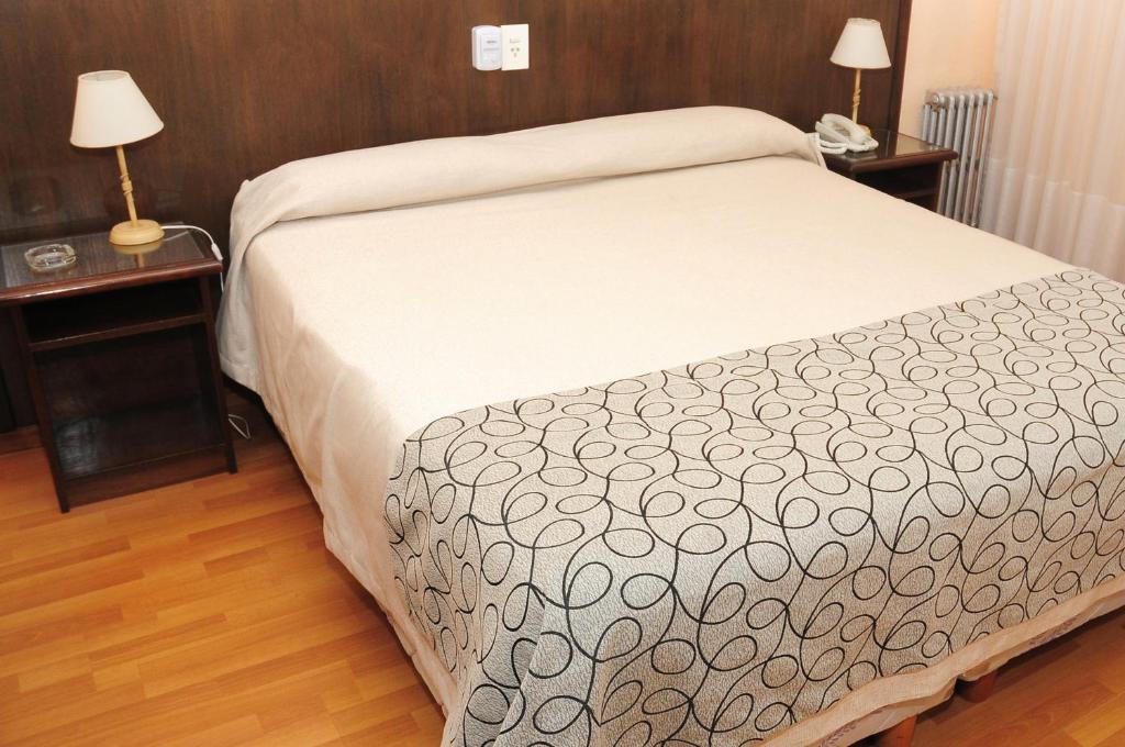 Two-Bedroom Apartment (4 Adults)