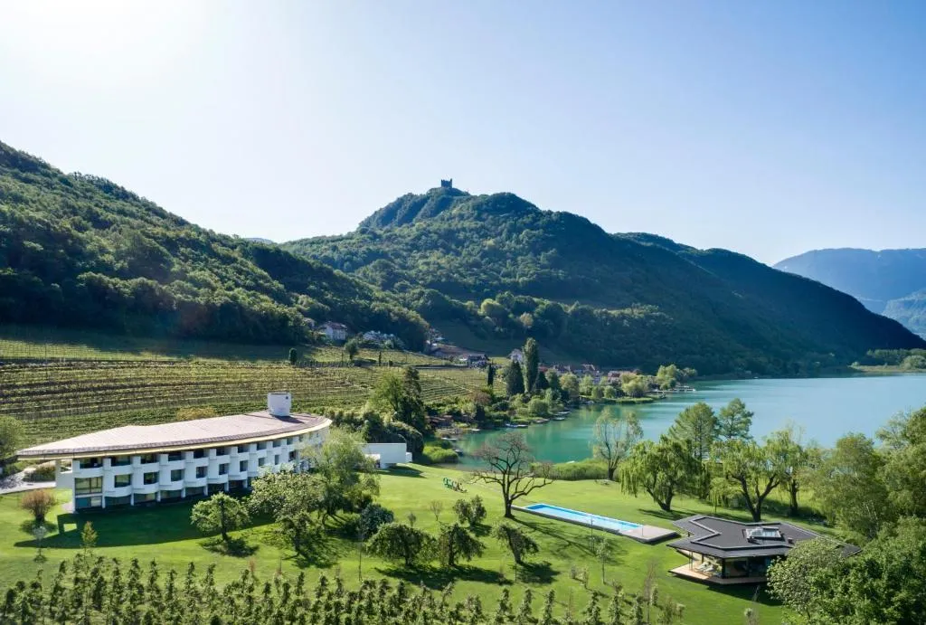 Seehotel Ambach, hotel in Caldaro