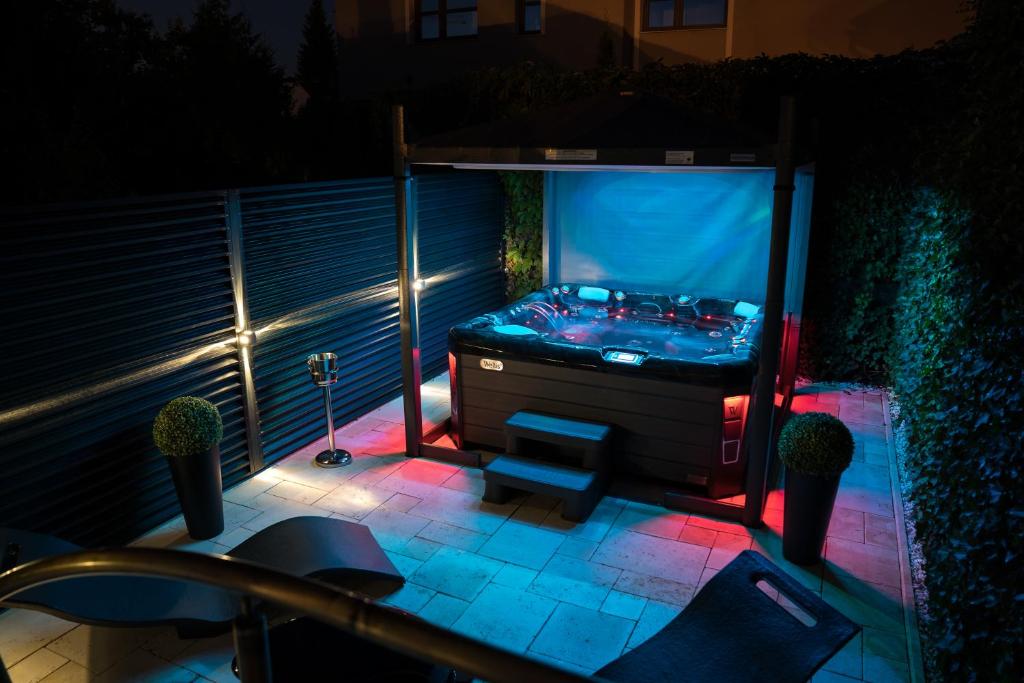 The Residence Central Jacuzzi Boutique (Adult Only) — Hotel in Cluj- Napoca