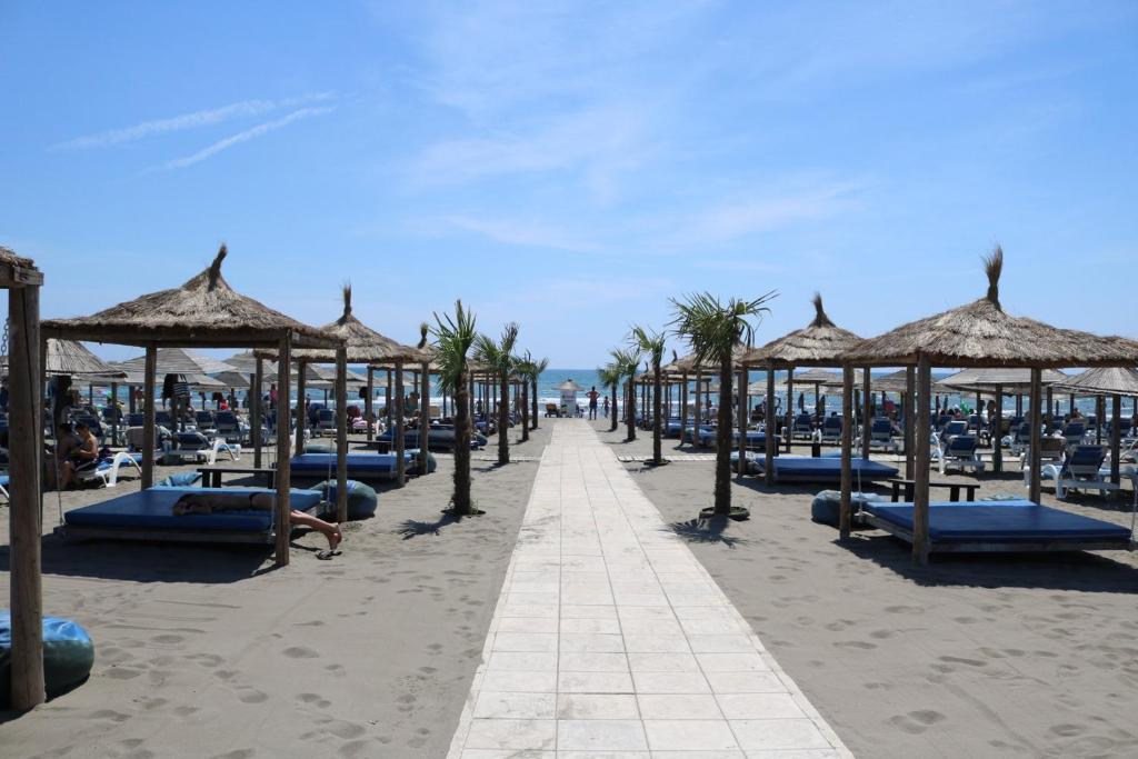 Saranda Beach Bungalow photo