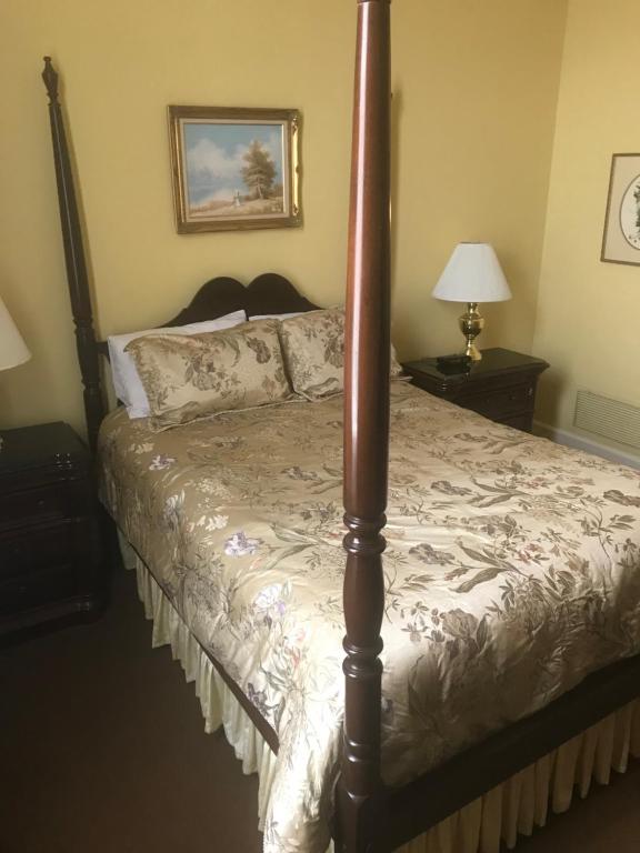 The Guest House Historic Mansion photo