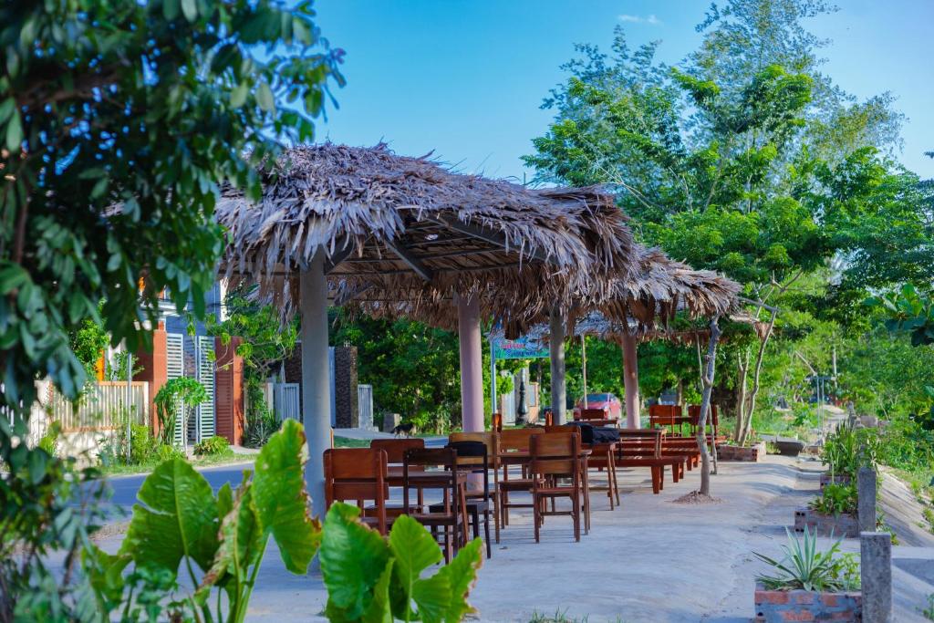 Applebee’s Homestay