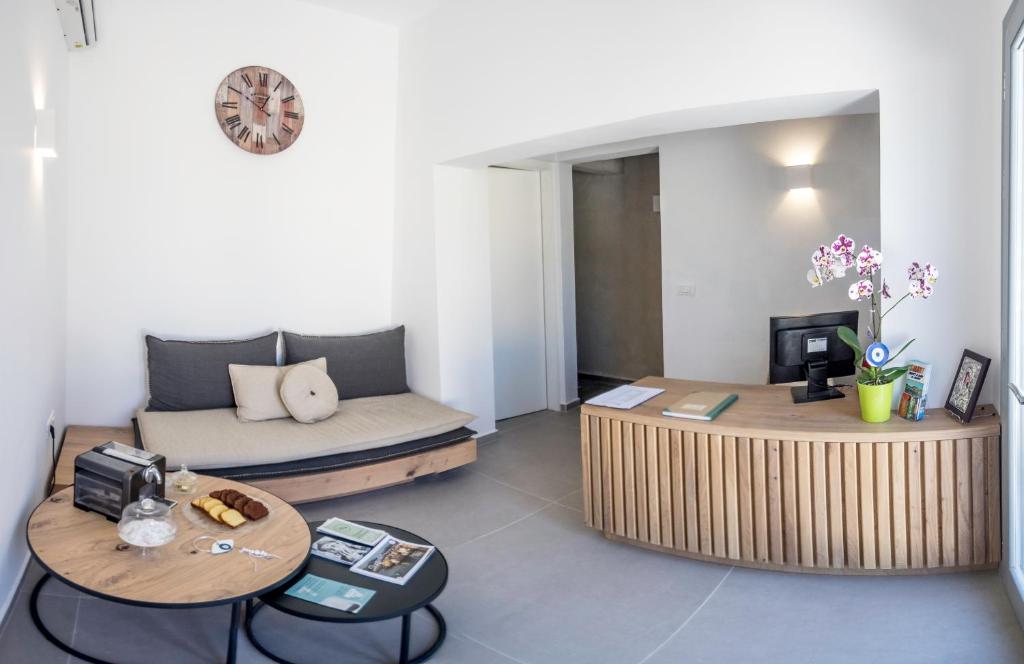 Oro Suites photo