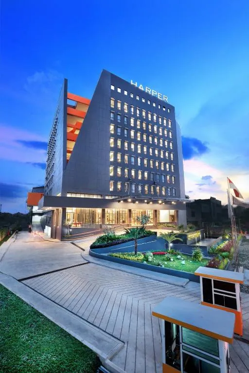 Harper Palembang by ASTON，位于巨港的酒店