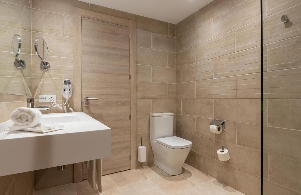 Hotel Palia Puerto del Sol 3 Sup — Hotel rooms in Cala d´Or, Balearic Islands