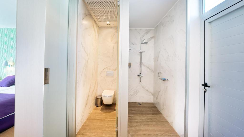 Hotel Nayra - Adults Only — Hotel rooms in Playa del Ingles, Canary Islands