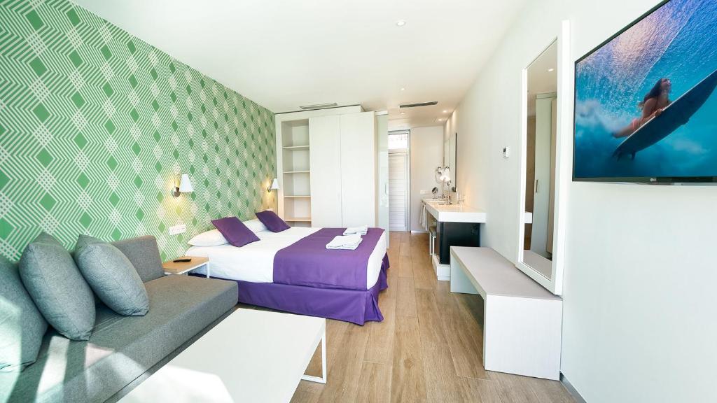 Hotel Nayra - Adults Only — Hotel rooms in Playa del Ingles, Canary Islands