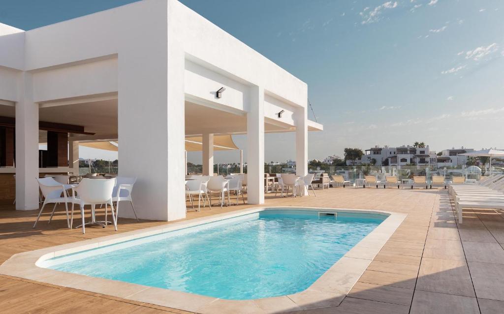 Hotel Palia Puerto del Sol 3 Sup — Swimming pool in Cala d´Or, Balearic Islands