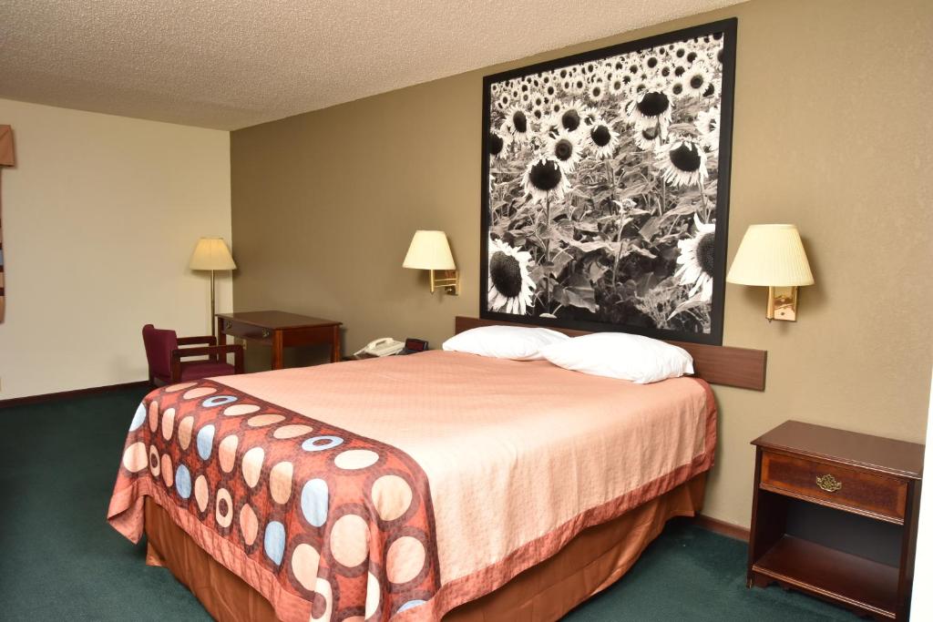 Super 8 by Wyndham Springfield/Battlefield Photo 1