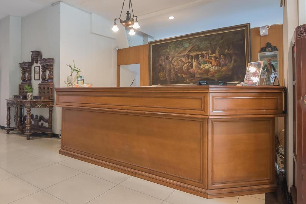 フロント・ロビー