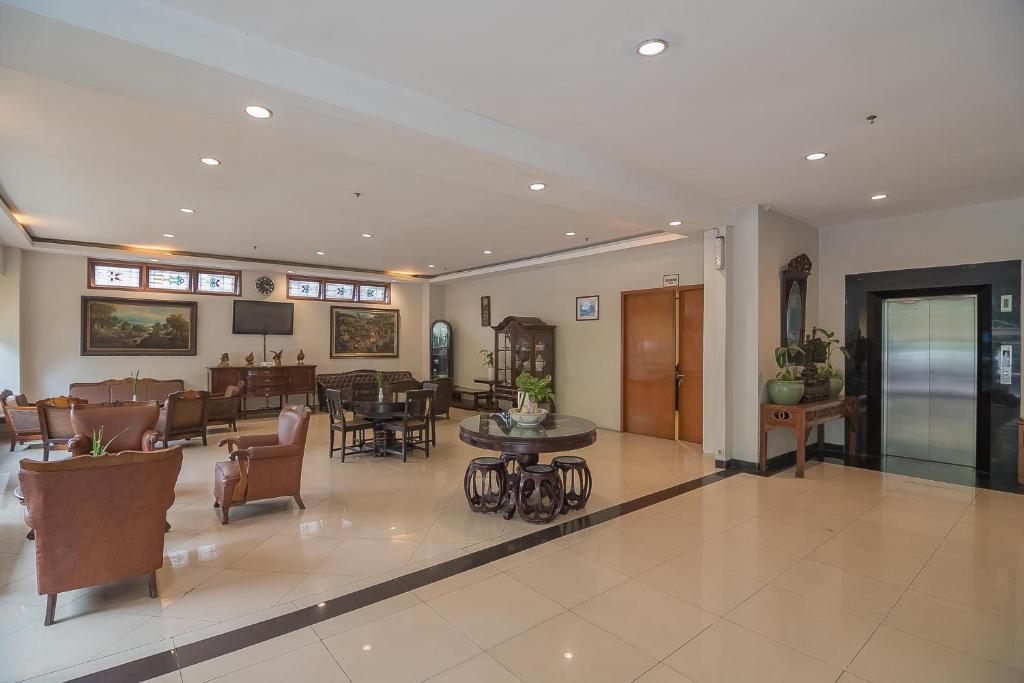 ホテル イエヘズキエル スラパティ ミトラ レッドドアーズ (Hotel Yehezkiel Surapati Mitra RedDoorz) 館内設備