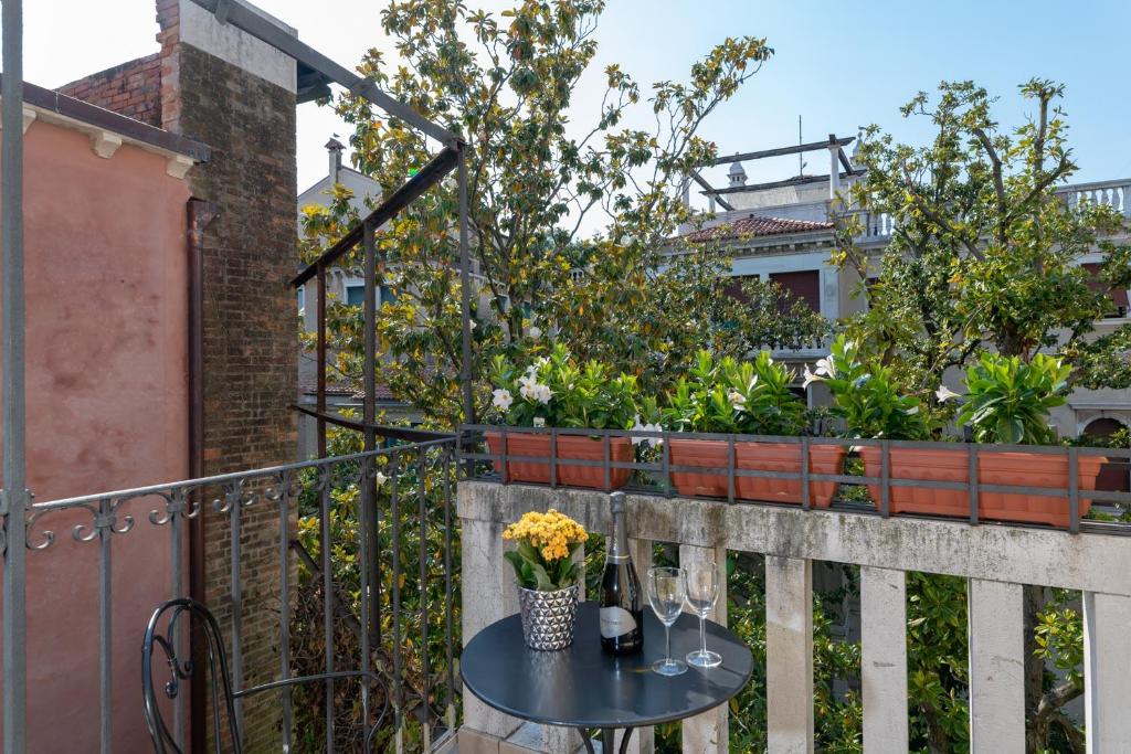 Venice Apartments San Samuele photo