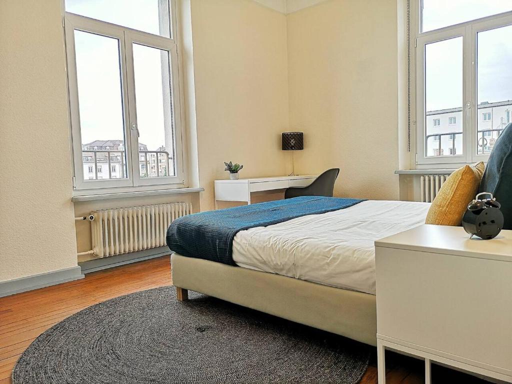 Le XI - Suite Colmar Gare - Parking photo