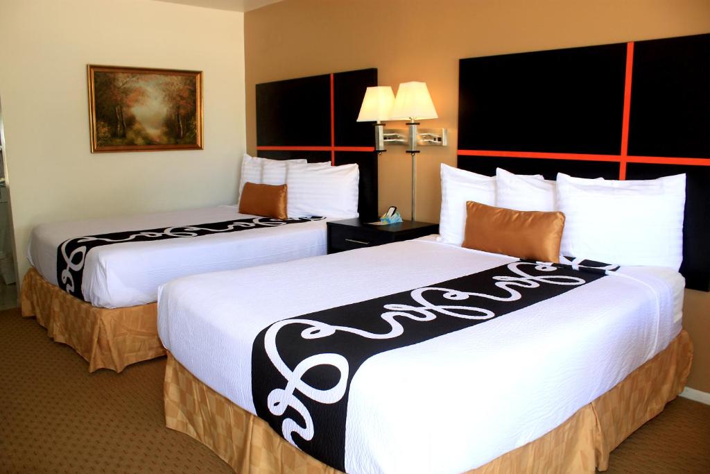 Chaparral Motor Inn — Hotel in Burlington (CO)