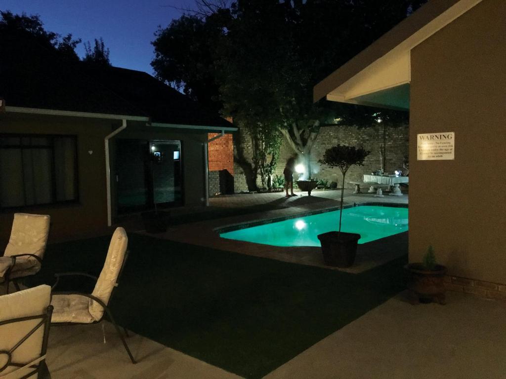 21 Klein Karoo St photo