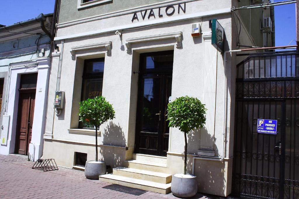 Avalon Rooms photo