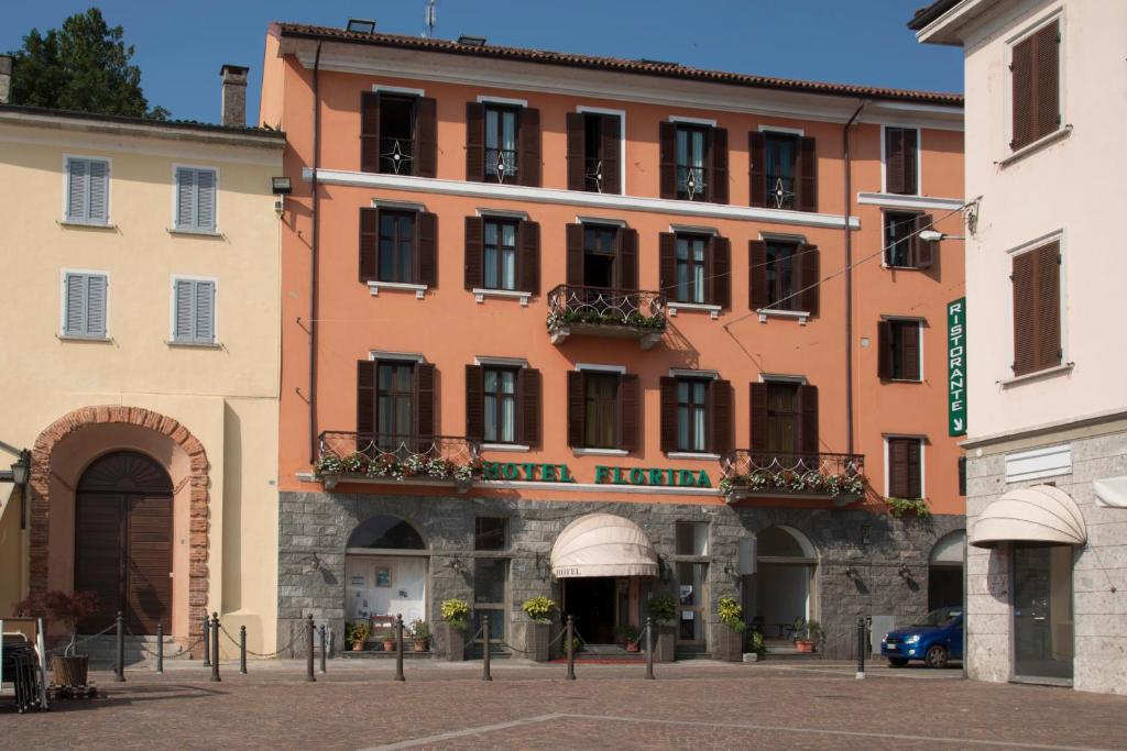 Hotel Florida — Hotel in Arona