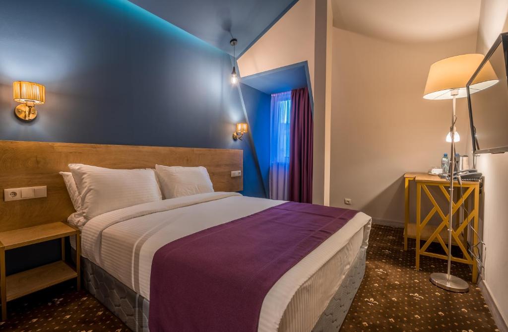 Gladius Inn Boutique Hotel by DNT Group photo