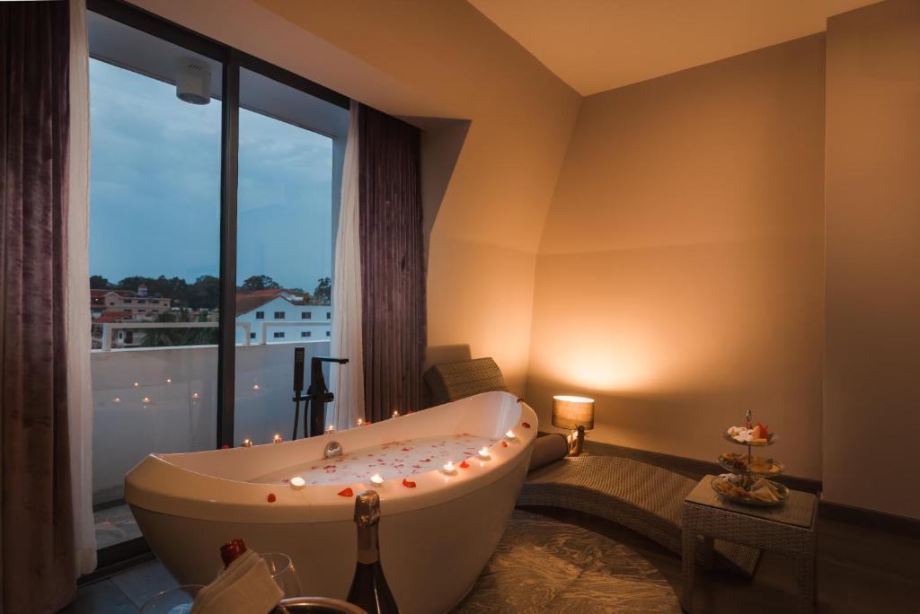 ダムレイ アンコール ホテル (Damrei Angkor Hotel) バスルーム（客室）