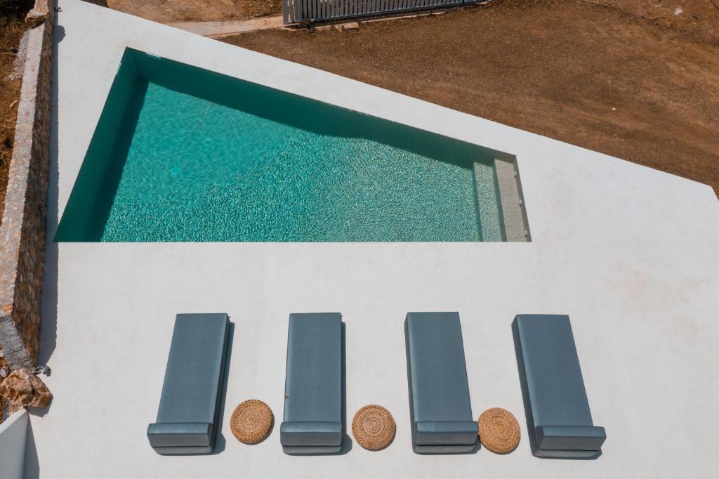 スイミングプール