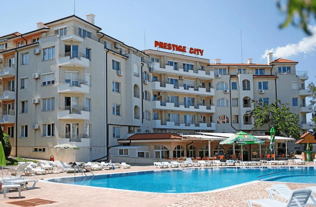 Prestige City 1BD Apt with POOL near to Cacao Beach by Flаt Manаger, Slunečné pobřeží