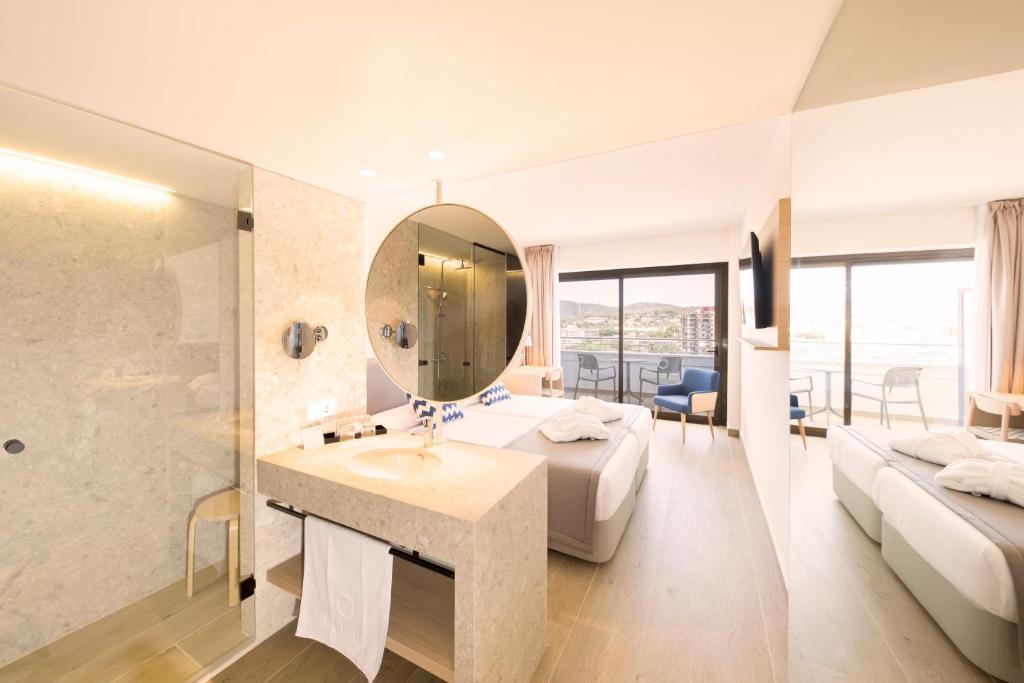 FERGUS Style Tobago - Adults Only — Hotel rooms in Magaluf, Balearic Islands