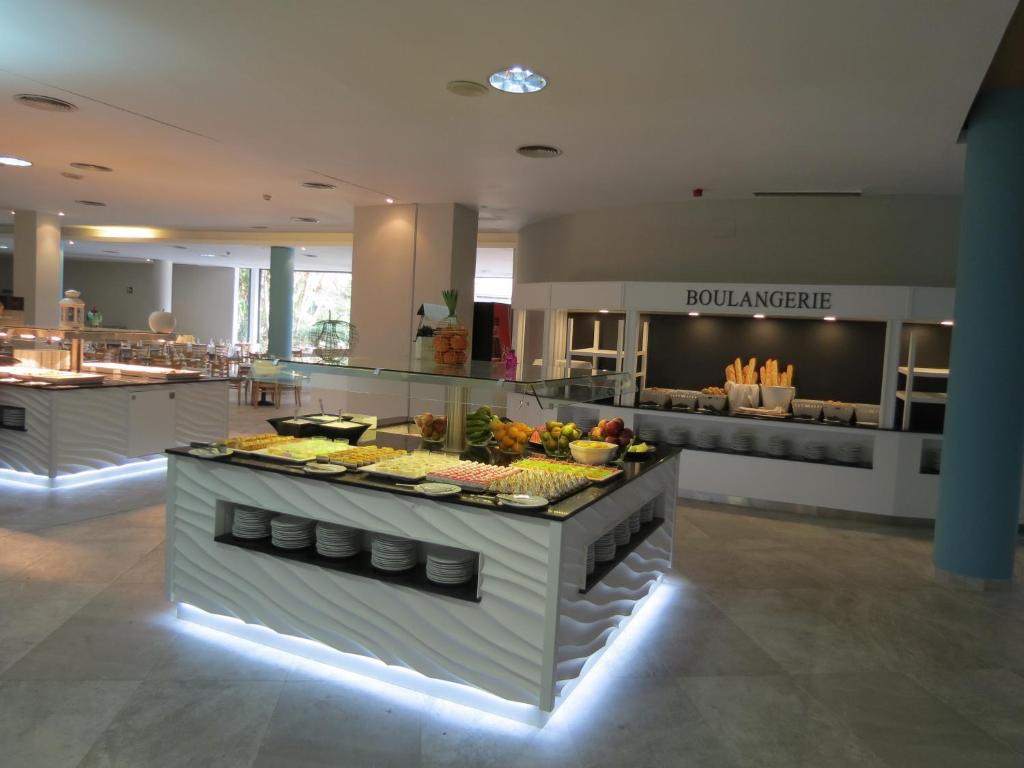Advise Hotels Reina — Restaurant & bars in Vera, Andalusia