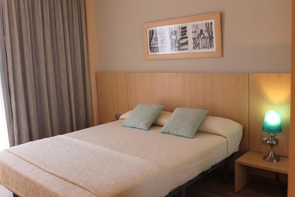 Advise Hotels Reina — Hotel rooms in Vera, Andalusia