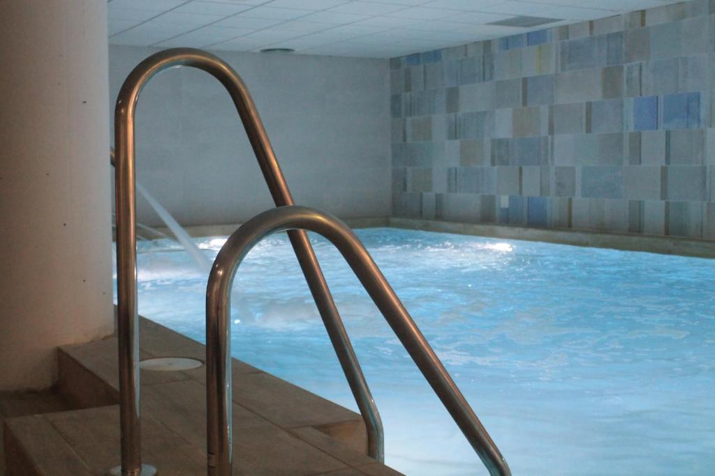 Advise Hotels Reina — Swimming pool in Vera, Andalusia