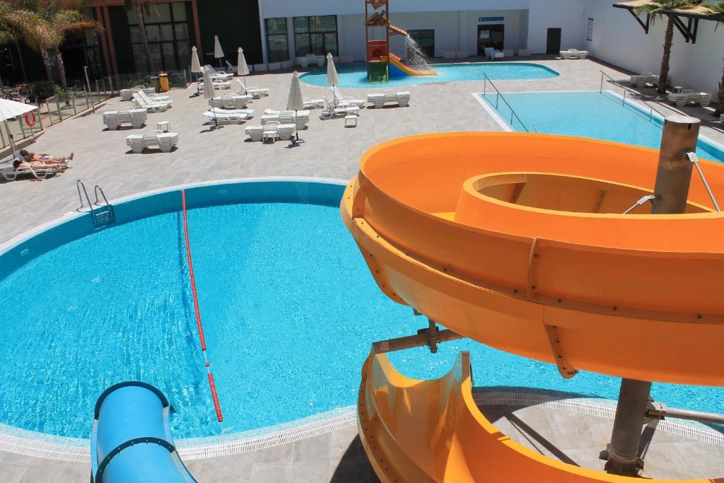 Advise Hotels Reina — Swimming pool in Vera, Andalusia