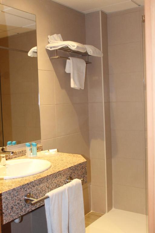 Advise Hotels Reina — Hotel rooms in Vera, Andalusia