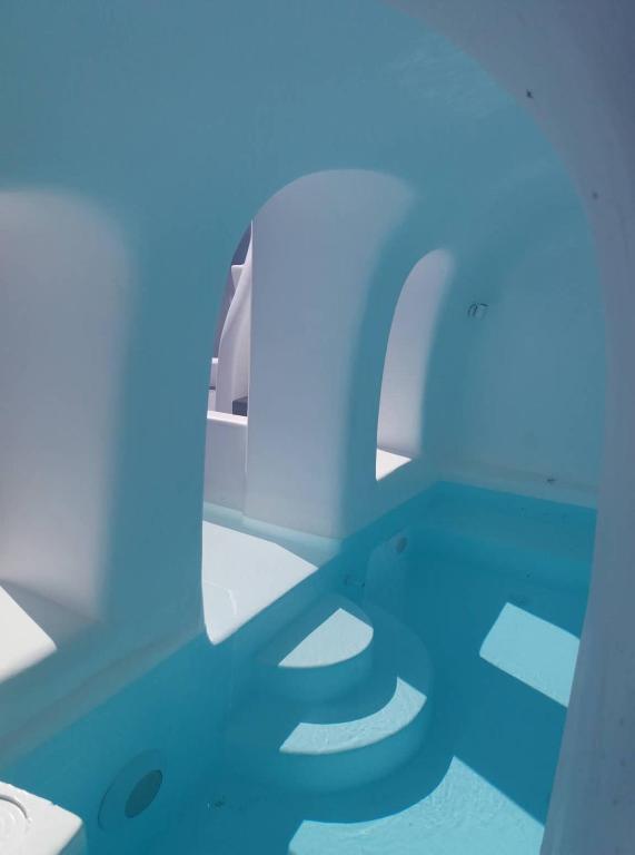 スイミングプール