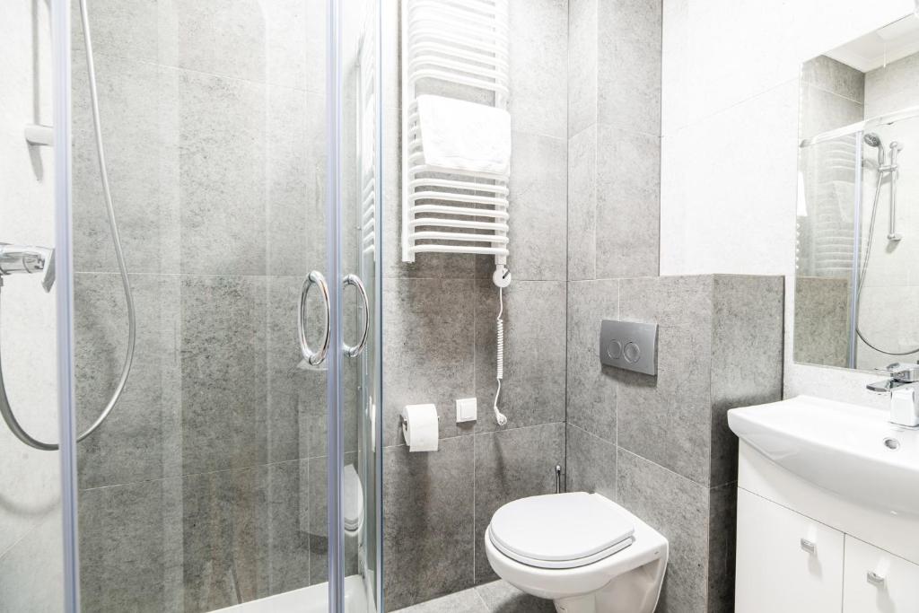 Lubomirskiego 23 Residence - great location, 10 min to Main Square by foot, right next to Main Rail  photo