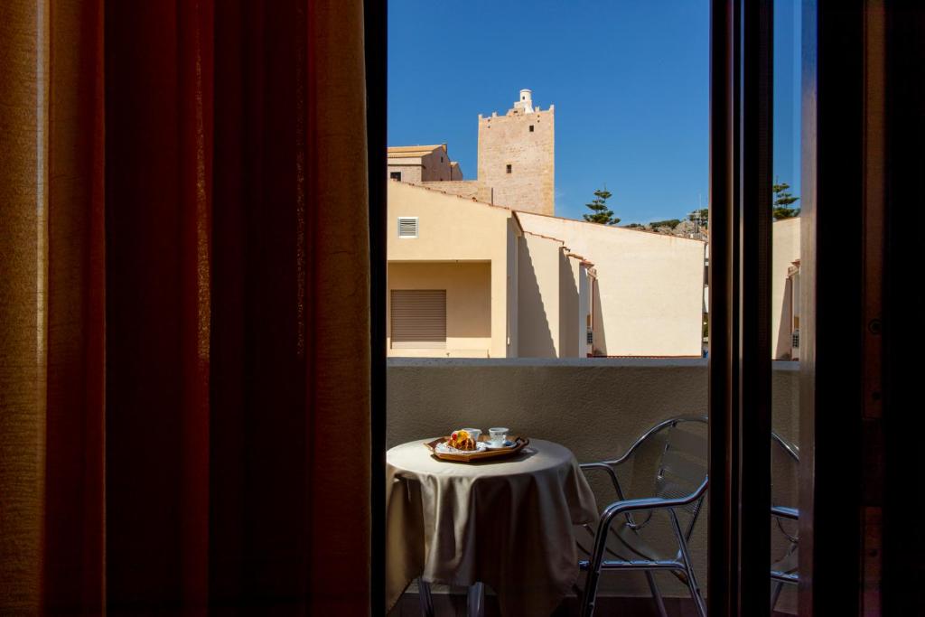 Hotel Riva Del Sole photo