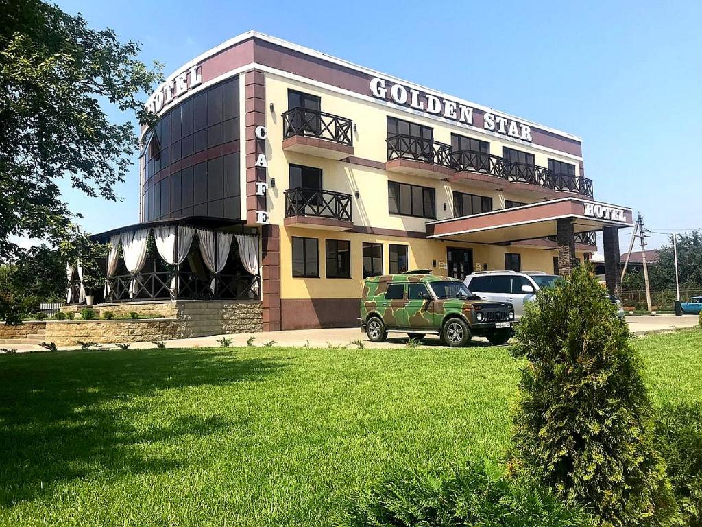 Golden Star — Hotel in Timashevsk