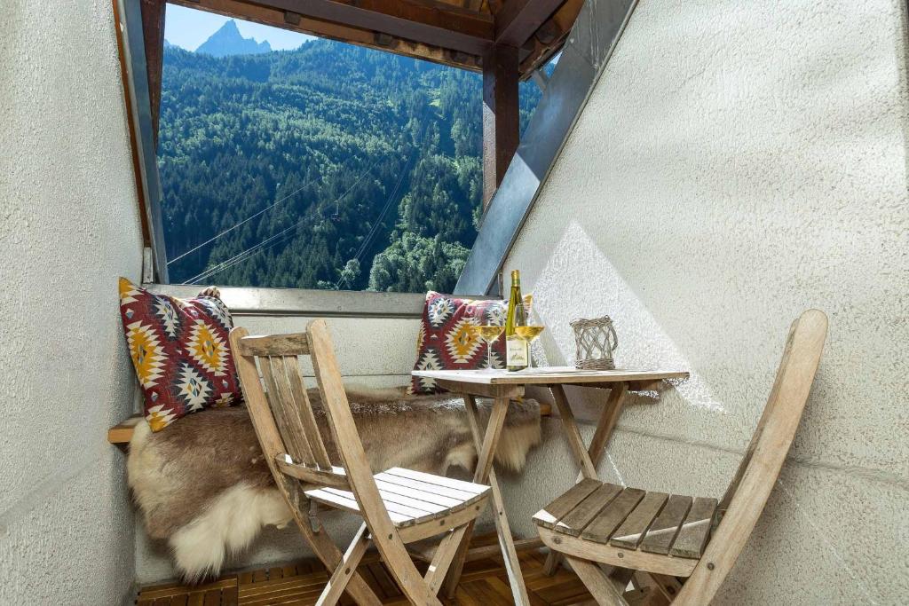 Apartment Midi Loft - A Central Chamonix Mountain Haven - 4
