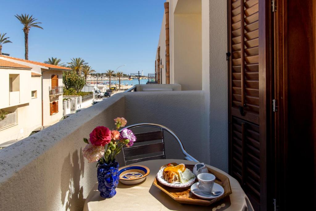 Hotel Riva Del Sole — Hotel in San Vito Lo Capo