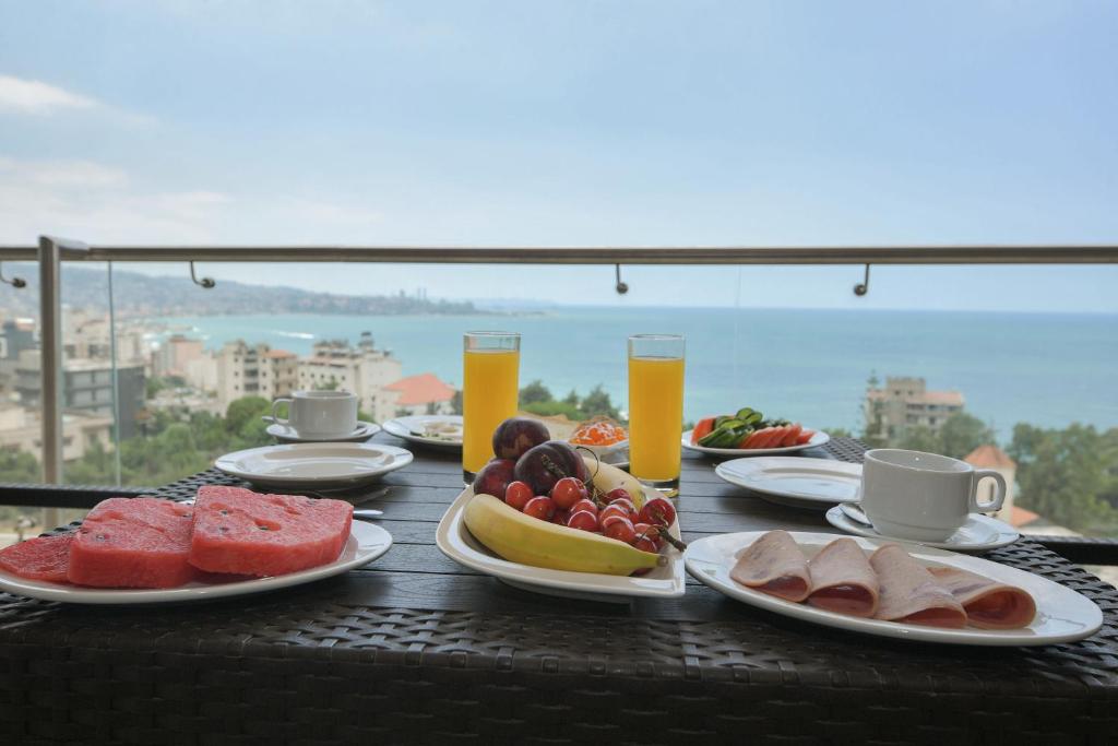 Food and beverages, Hollywood Inn Hotel in Jounieh