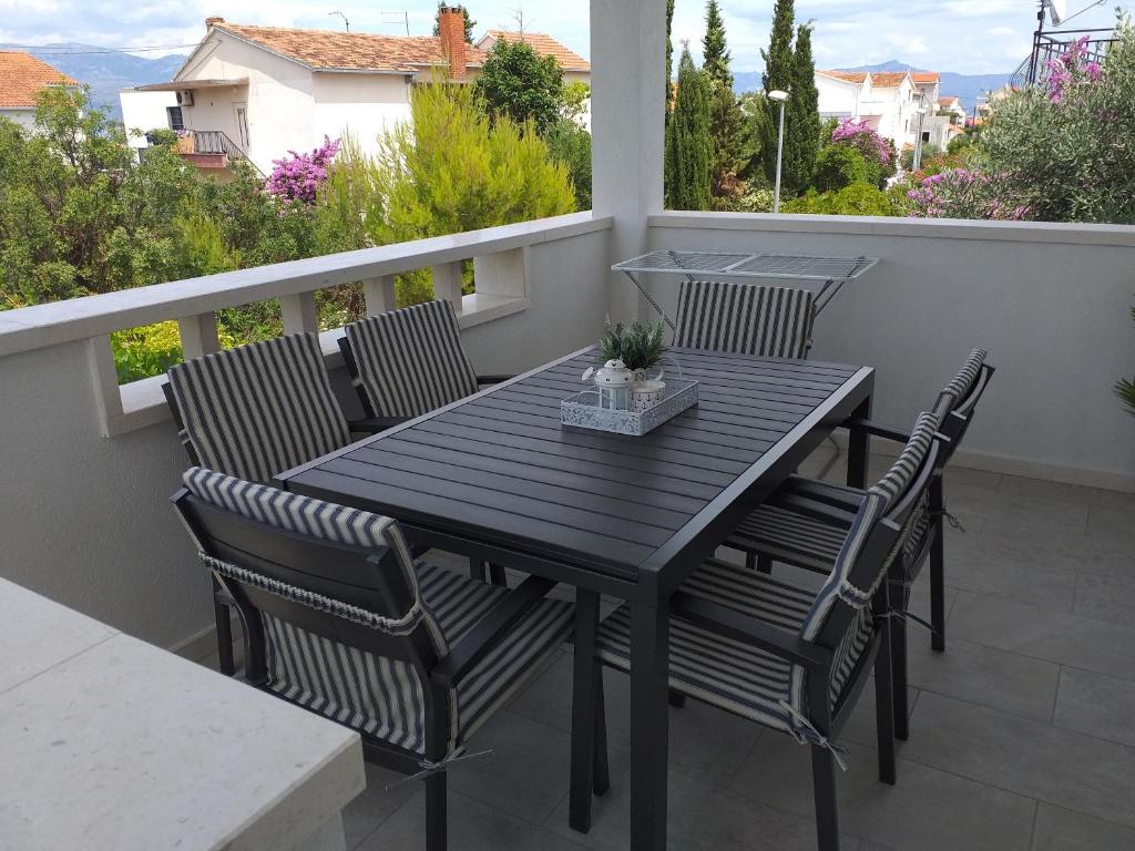 Apartments Romarin photo