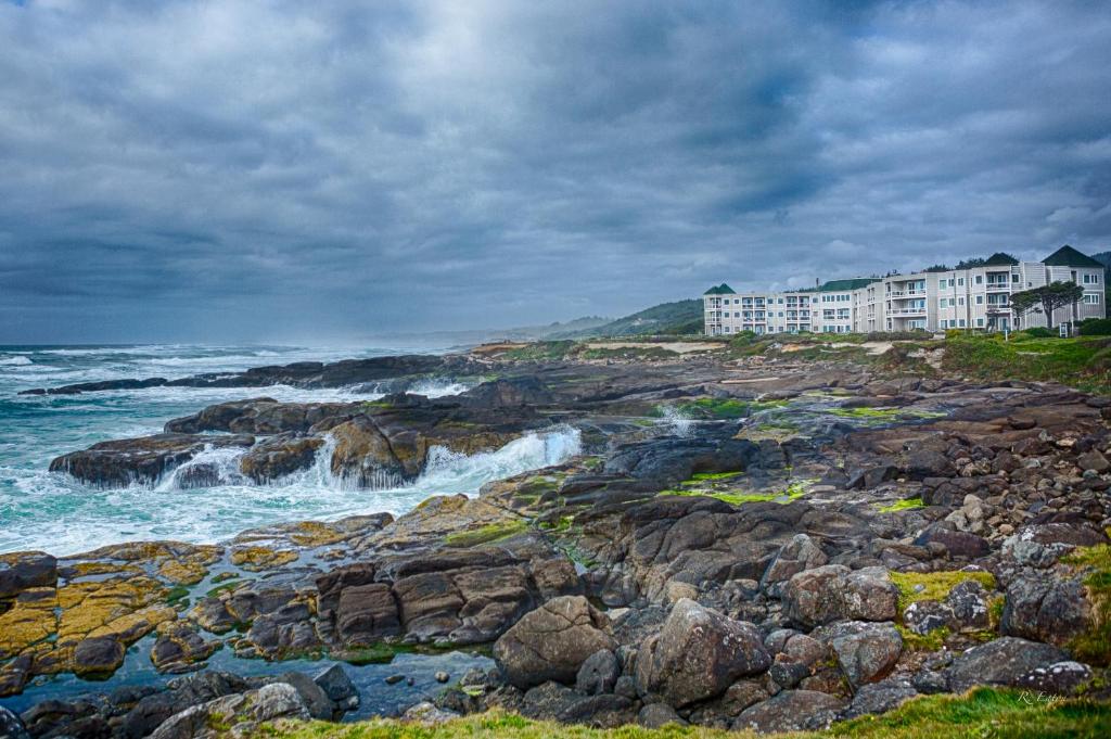Overleaf Lodge — Hotel in Yachats (OR)