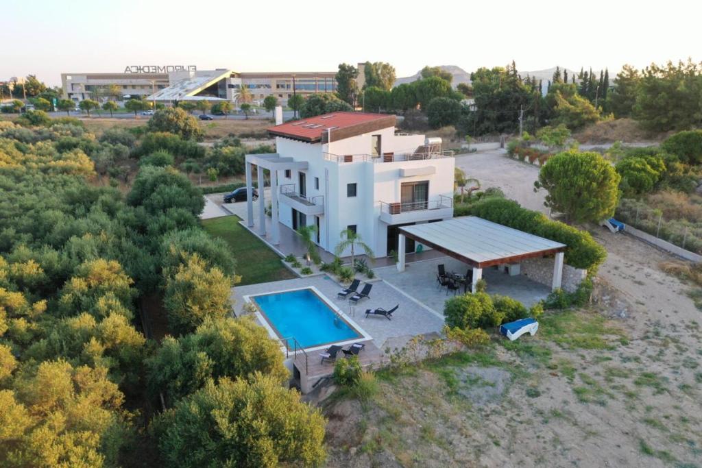 La Luna Villa photo