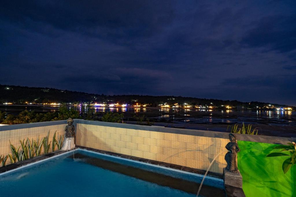 Pula Huts Lembongan photo