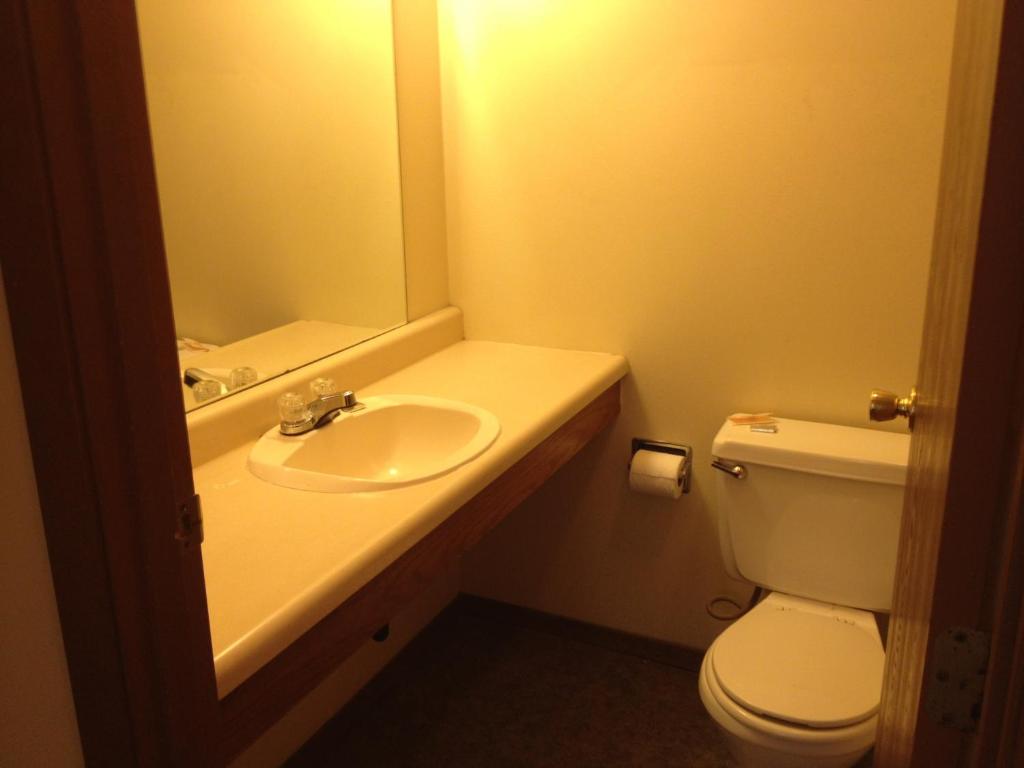 Budget Inn photo