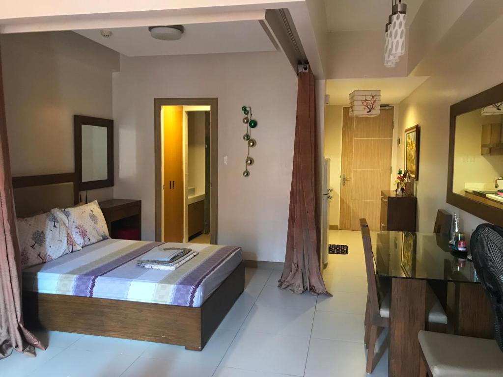 Creys condo at Pico de Loro Cove photo