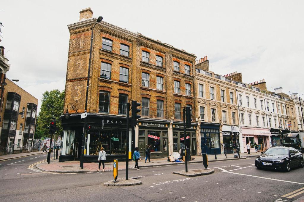 D8 - Shoreditch photo