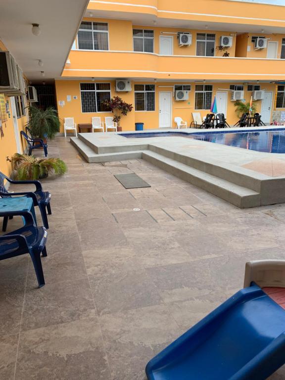 HOTEL SUNSHINE AIRE ACND y WIFI ZONE - 4