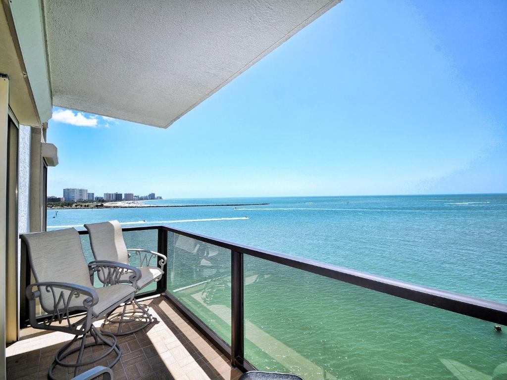 440 West 607N 6th Floor 440 West Condo with Stunning Water View. 23148, Clearwater Beach