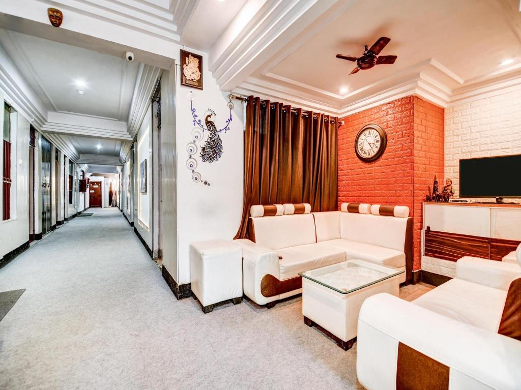 Lobby, Nattha By Indian Culture                                                                     in Lucknow