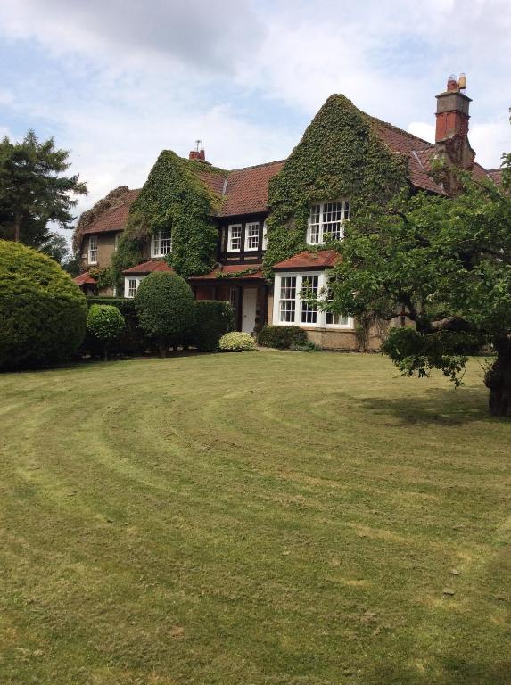 Gallows Hill — Hotel in Scarborough
