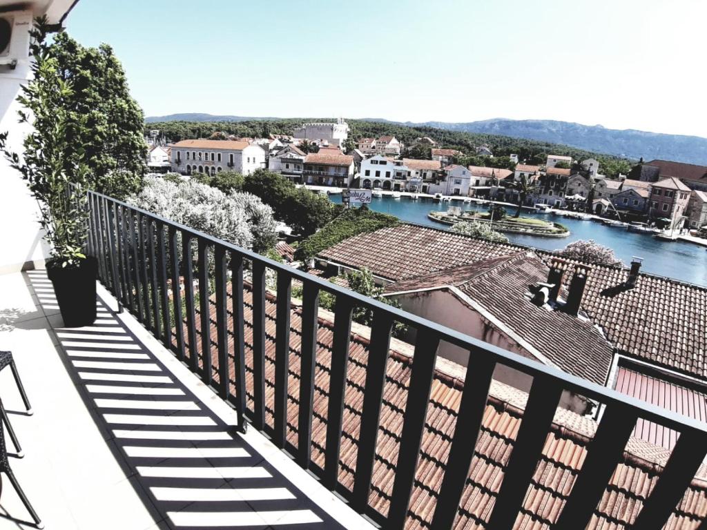Mediteran Hvar - Luxury Rooms and Restaurant photo